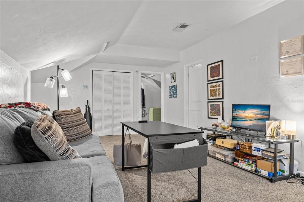 Active With Contract: $374,000 (4 beds, 3 baths, 3556 Square Feet)