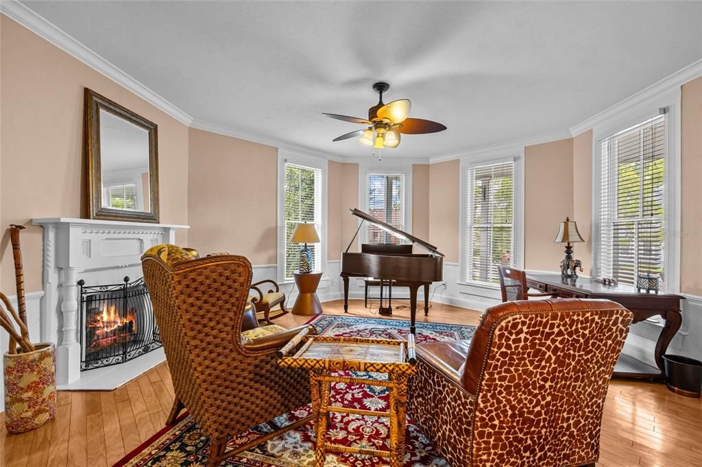 Active With Contract: $374,000 (4 beds, 3 baths, 3556 Square Feet)