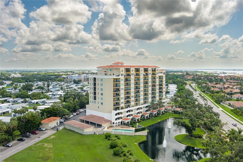 For Sale: $399,900 (2 beds, 2 baths, 1543 Square Feet)