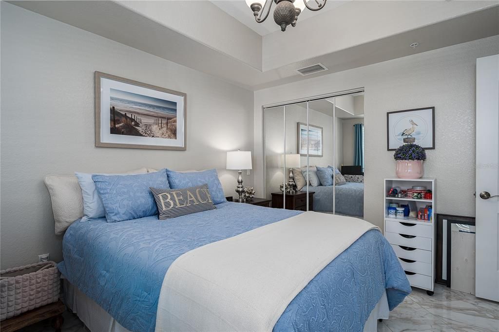 For Sale: $399,900 (2 beds, 2 baths, 1543 Square Feet)