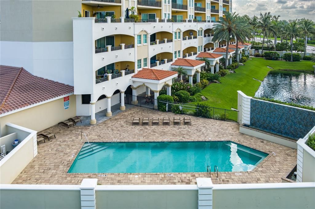 For Sale: $399,900 (2 beds, 2 baths, 1543 Square Feet)