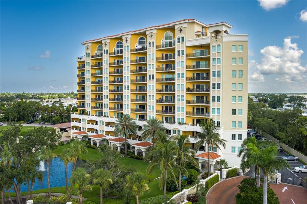 For Sale: $399,900 (2 beds, 2 baths, 1543 Square Feet)