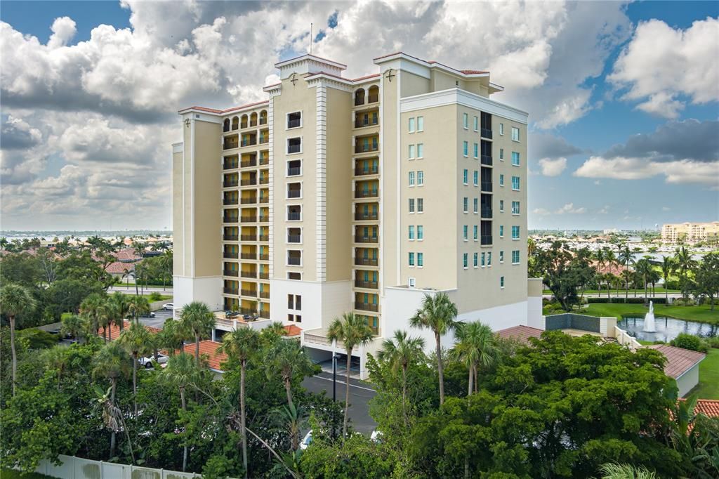 For Sale: $399,900 (2 beds, 2 baths, 1543 Square Feet)