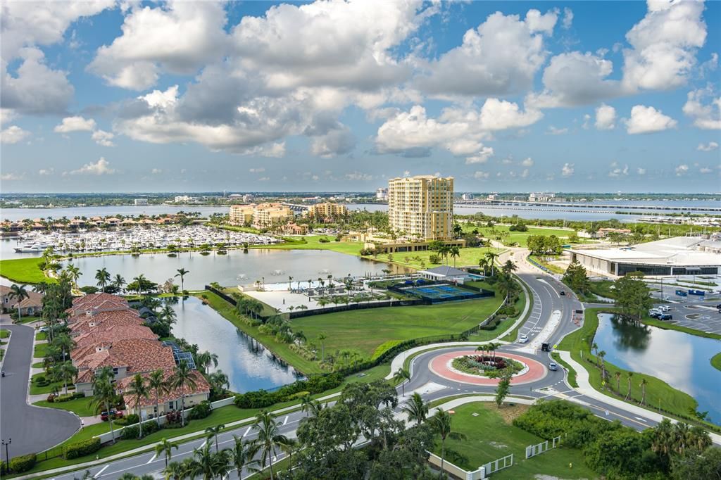 For Sale: $399,900 (2 beds, 2 baths, 1543 Square Feet)