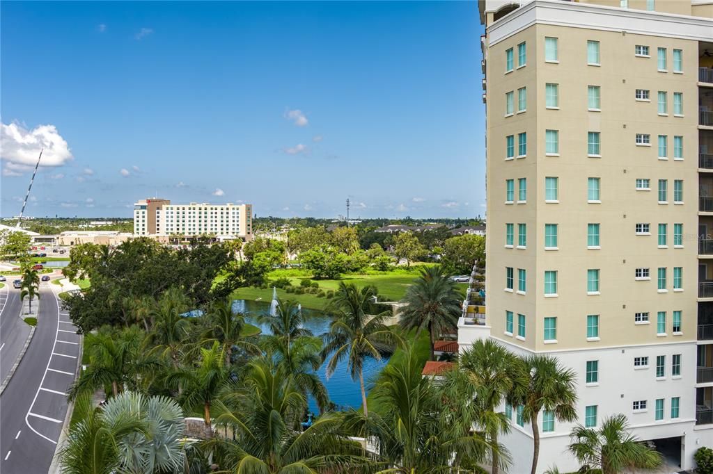 For Sale: $399,900 (2 beds, 2 baths, 1543 Square Feet)