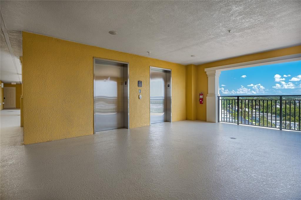 For Sale: $399,900 (2 beds, 2 baths, 1543 Square Feet)