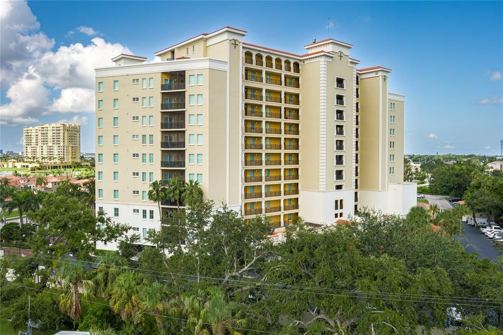 For Sale: $399,900 (2 beds, 2 baths, 1543 Square Feet)