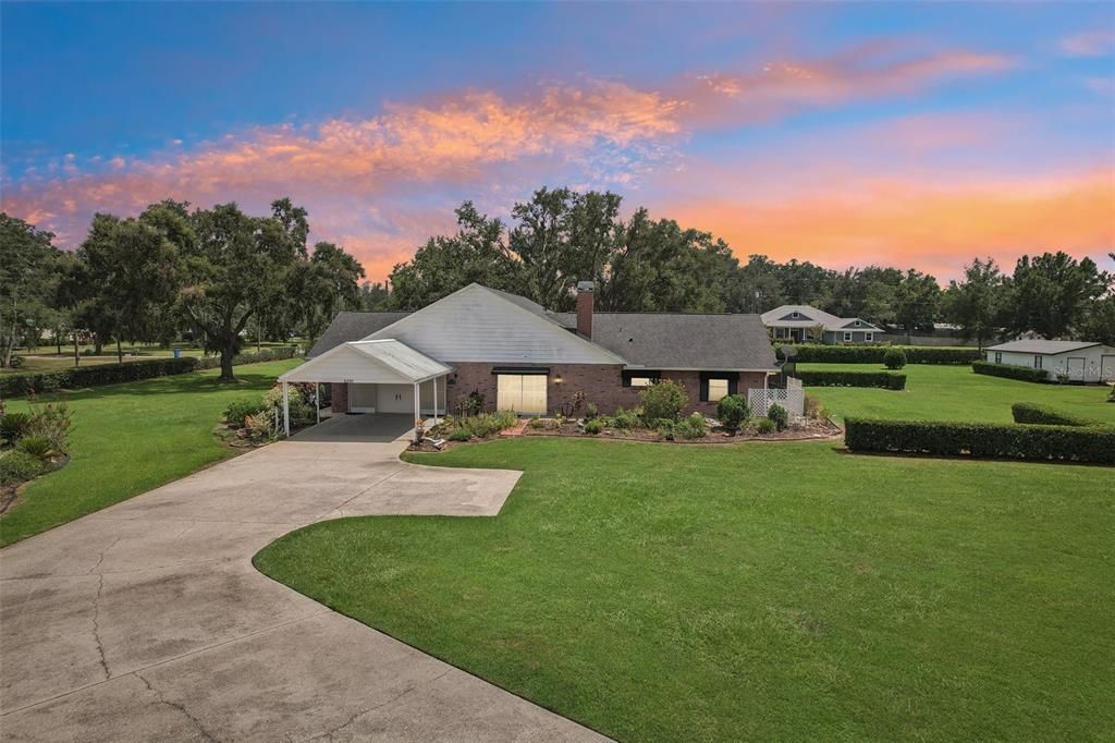 Active With Contract: $549,900 (4 beds, 2 baths, 3741 Square Feet)