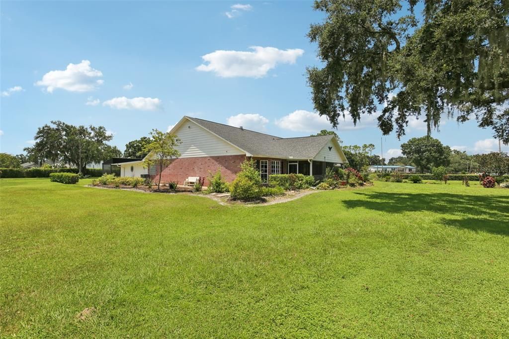 Active With Contract: $549,900 (4 beds, 2 baths, 3741 Square Feet)