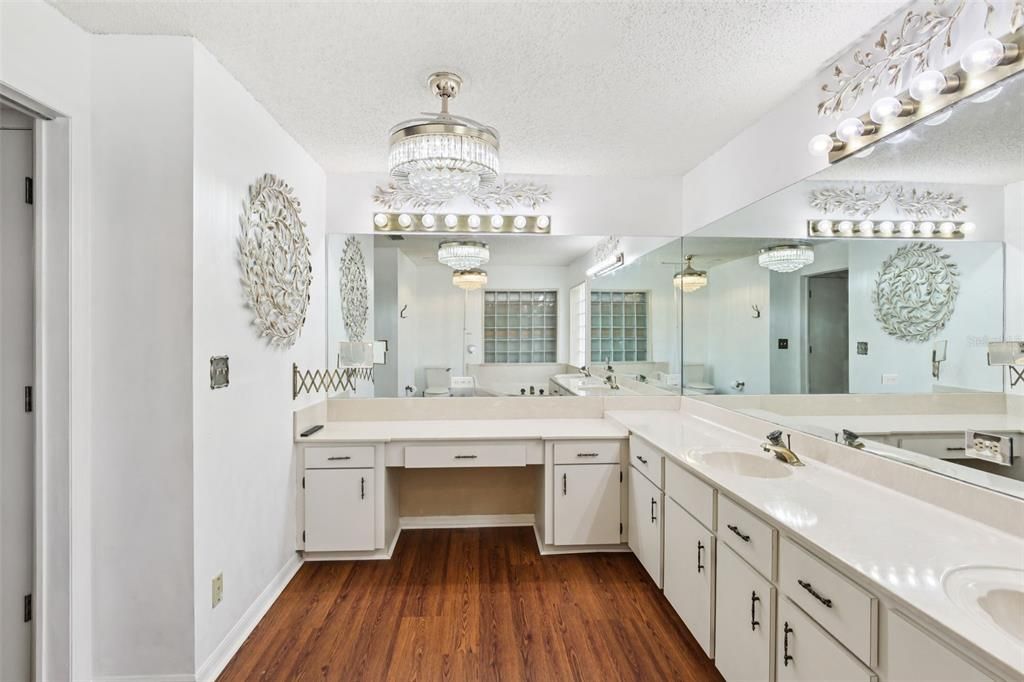 Active With Contract: $549,900 (4 beds, 2 baths, 3741 Square Feet)