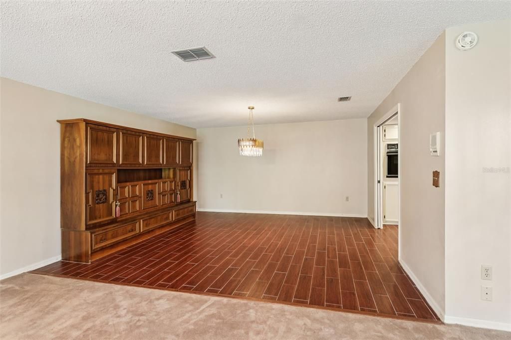 Active With Contract: $549,900 (4 beds, 2 baths, 3741 Square Feet)