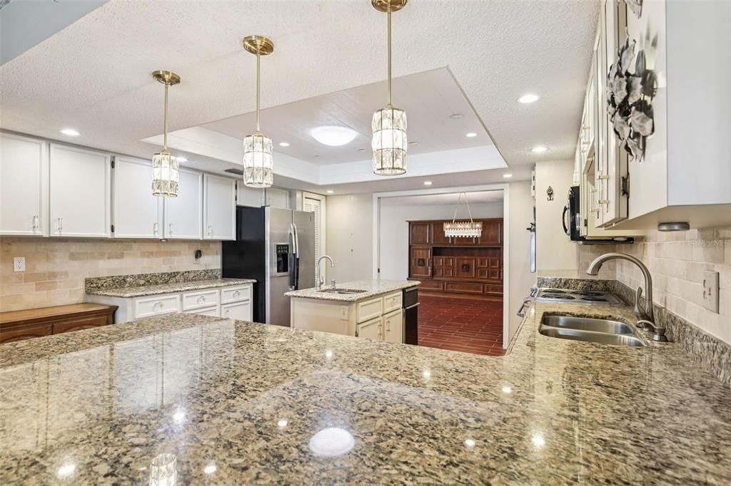 Active With Contract: $549,900 (4 beds, 2 baths, 3741 Square Feet)