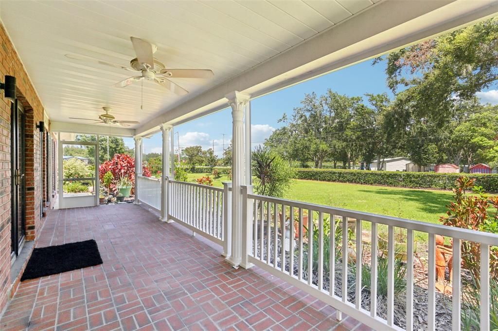 Active With Contract: $549,900 (4 beds, 2 baths, 3741 Square Feet)