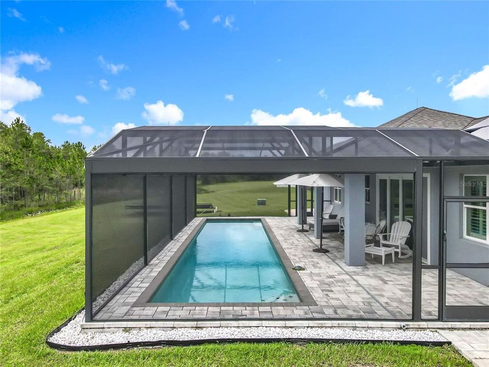 For Sale: $3,000,000 (5 beds, 5 baths, 4000 Square Feet)