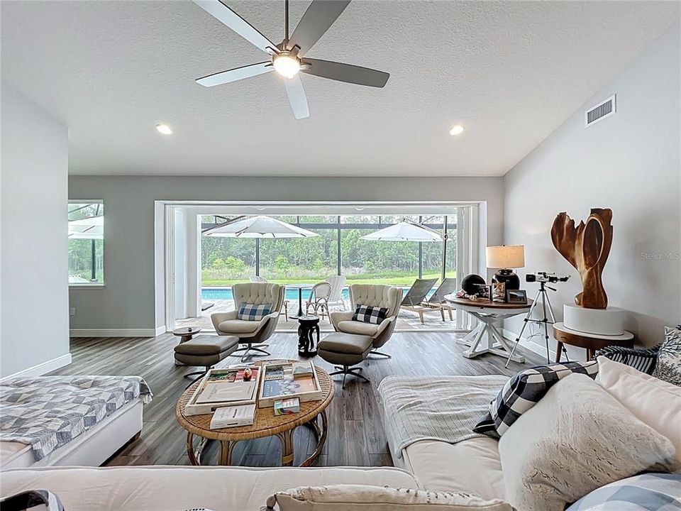 For Sale: $3,000,000 (5 beds, 5 baths, 4000 Square Feet)