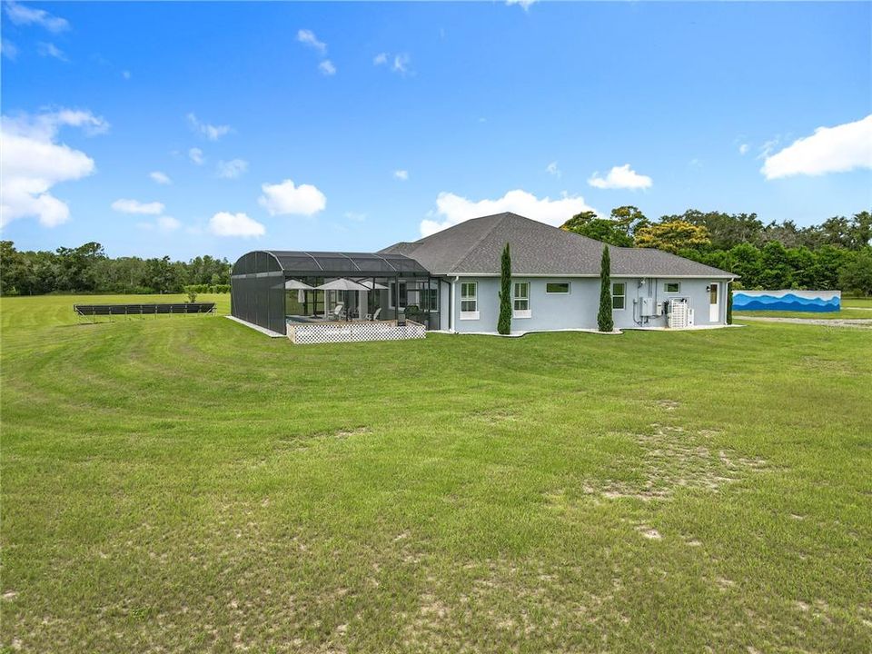 For Sale: $3,000,000 (5 beds, 5 baths, 4000 Square Feet)