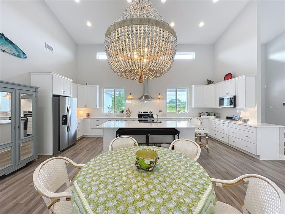 For Sale: $3,000,000 (5 beds, 5 baths, 4000 Square Feet)