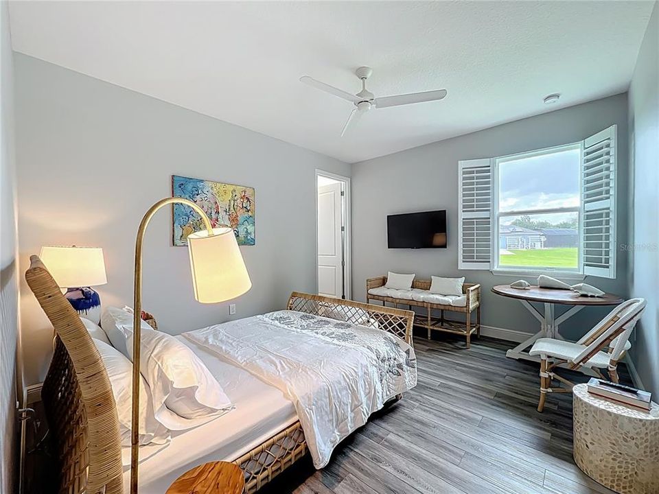 For Sale: $3,000,000 (5 beds, 5 baths, 4000 Square Feet)