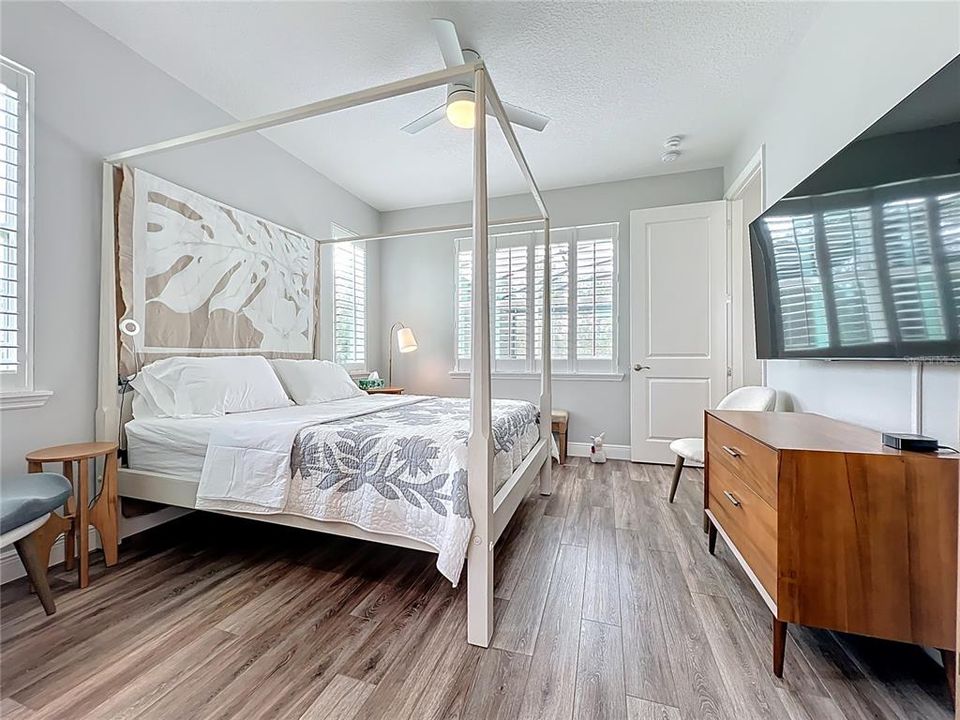 For Sale: $3,000,000 (5 beds, 5 baths, 4000 Square Feet)