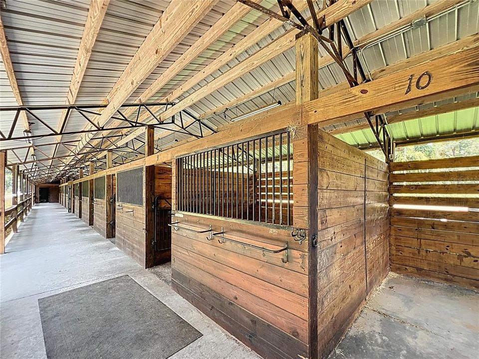 For Sale: $650,000 (3 beds, 2 baths, 1080 Square Feet)