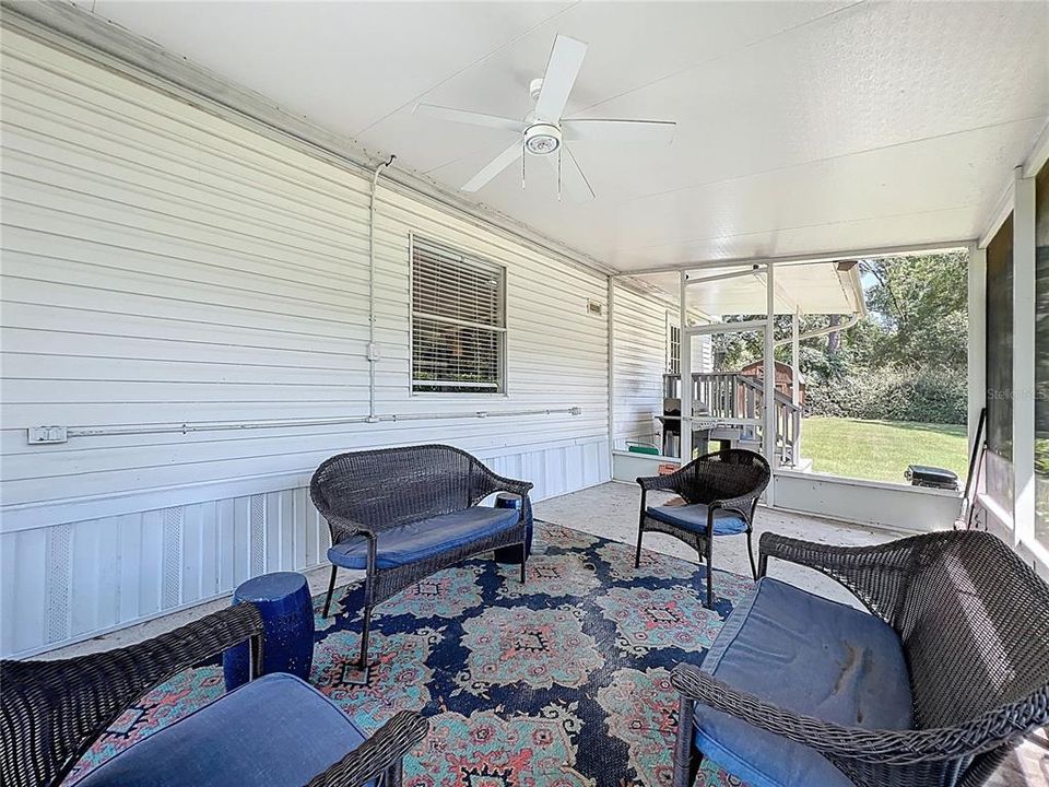 For Sale: $650,000 (3 beds, 2 baths, 1080 Square Feet)