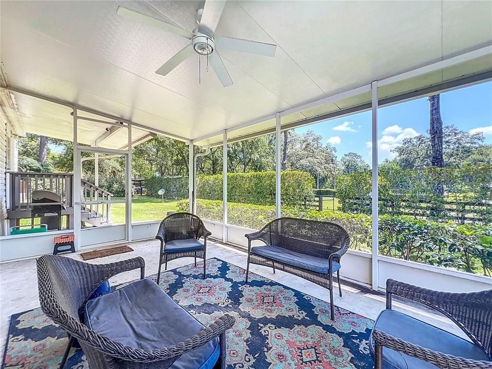 For Sale: $650,000 (3 beds, 2 baths, 1080 Square Feet)