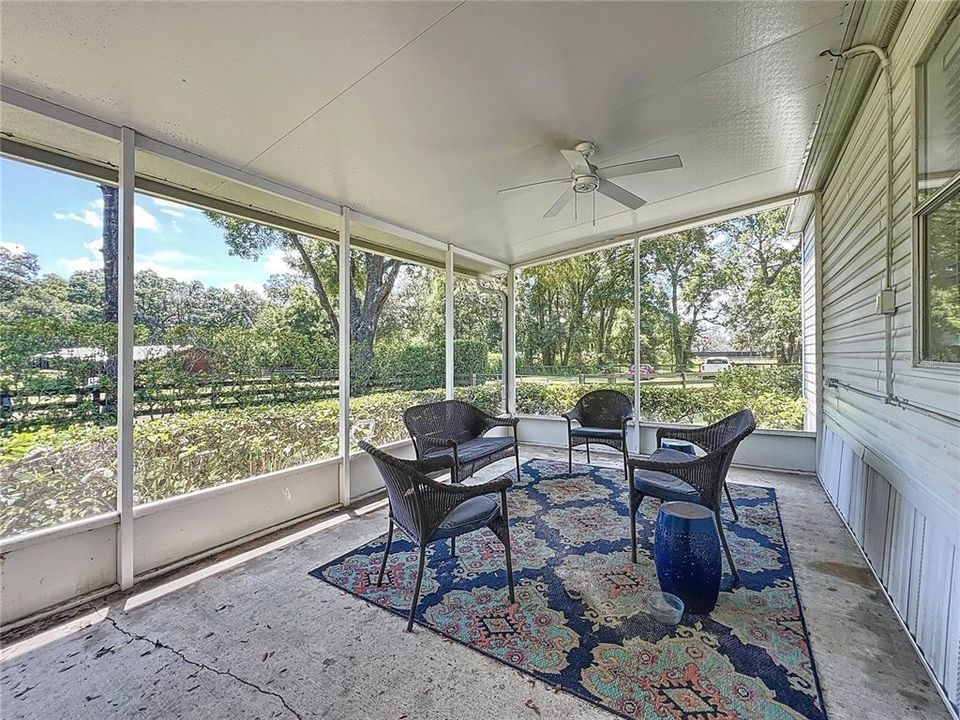 For Sale: $650,000 (3 beds, 2 baths, 1080 Square Feet)