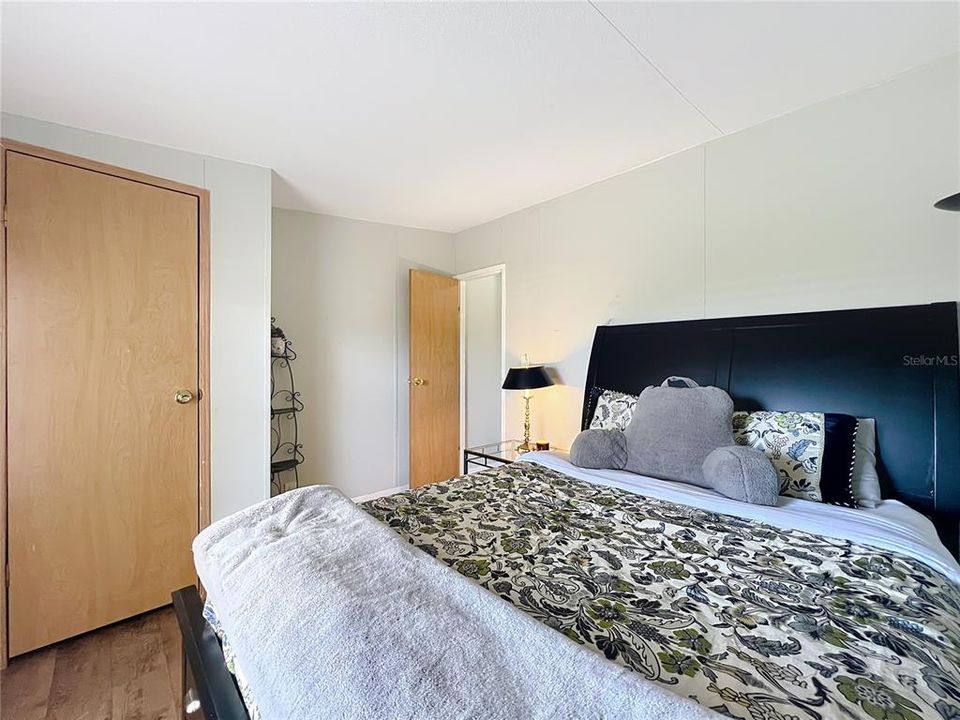 For Sale: $650,000 (3 beds, 2 baths, 1080 Square Feet)