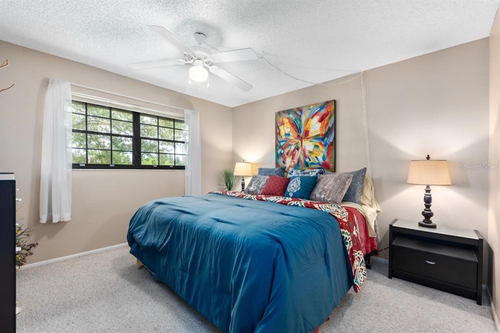 For Rent: $1,750 (2 beds, 2 baths, 899 Square Feet)