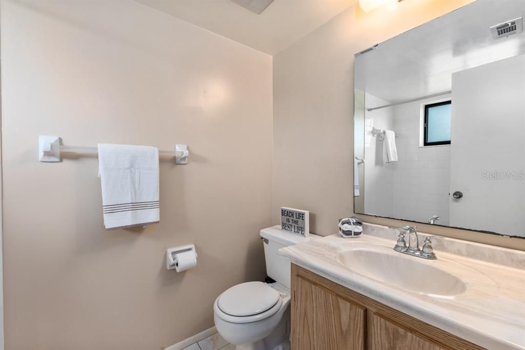 For Rent: $1,750 (2 beds, 2 baths, 899 Square Feet)