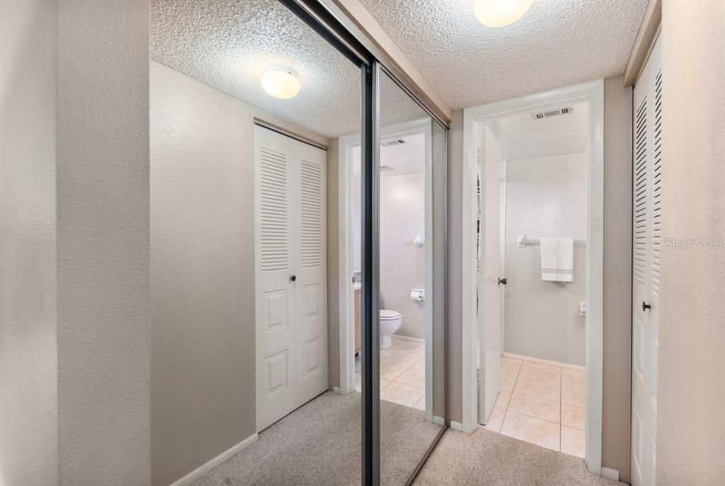 For Rent: $1,750 (2 beds, 2 baths, 899 Square Feet)