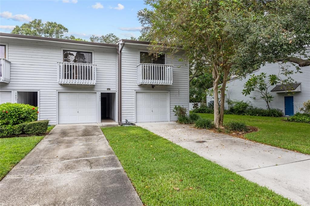 Active With Contract: $189,900 (2 beds, 2 baths, 1245 Square Feet)