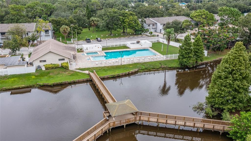 Active With Contract: $189,900 (2 beds, 2 baths, 1245 Square Feet)