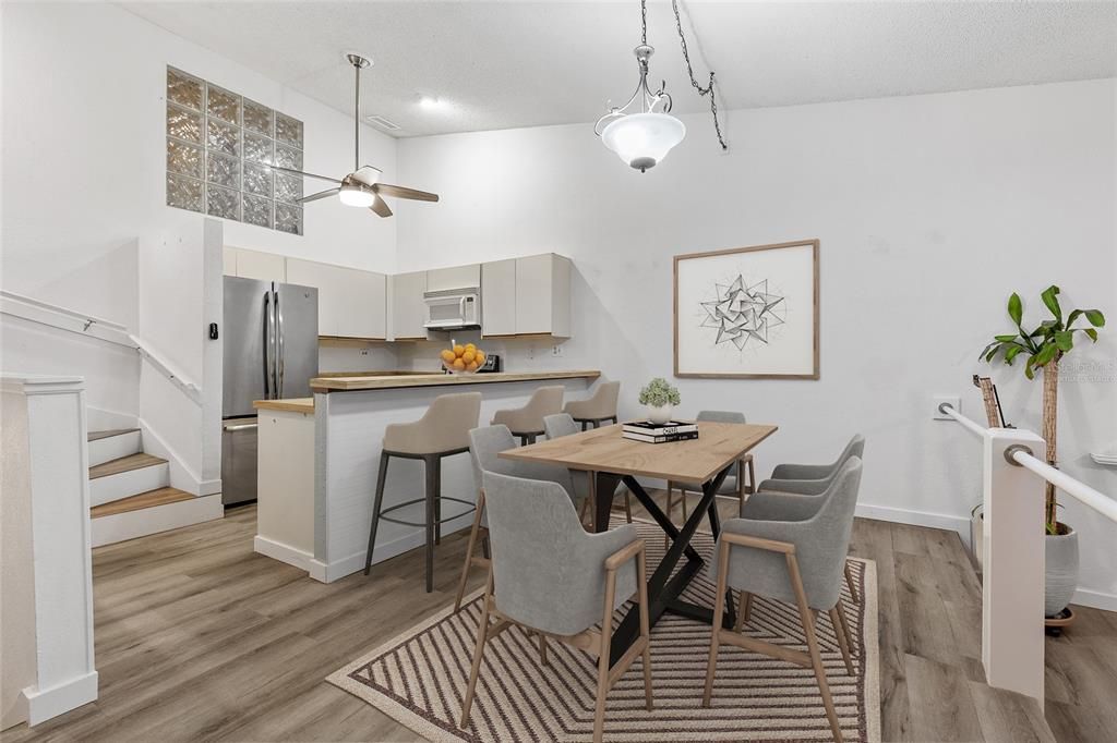 Active With Contract: $189,900 (2 beds, 2 baths, 1245 Square Feet)