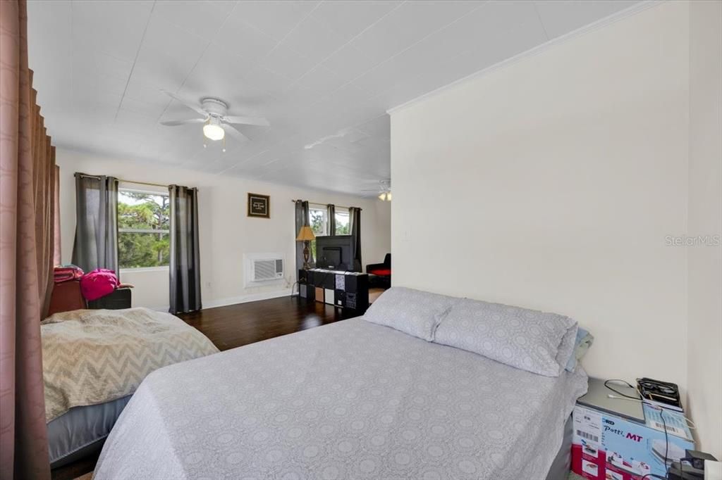 На продажу: $499,000 (4 спален, 0 ванн, 3264 Квадратных фут)