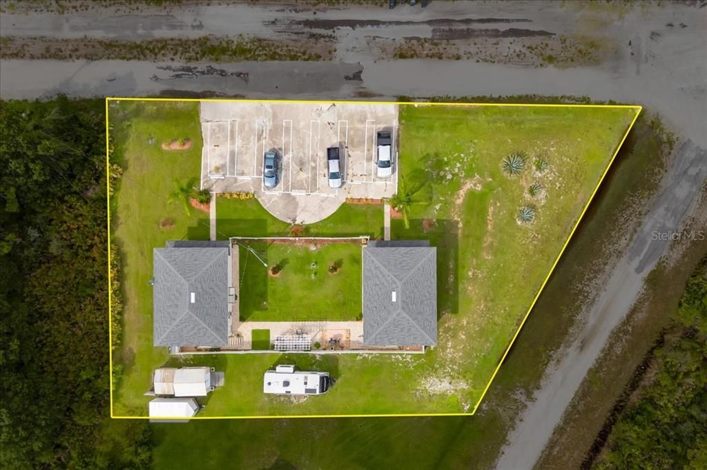 На продажу: $499,000 (4 спален, 0 ванн, 3264 Квадратных фут)