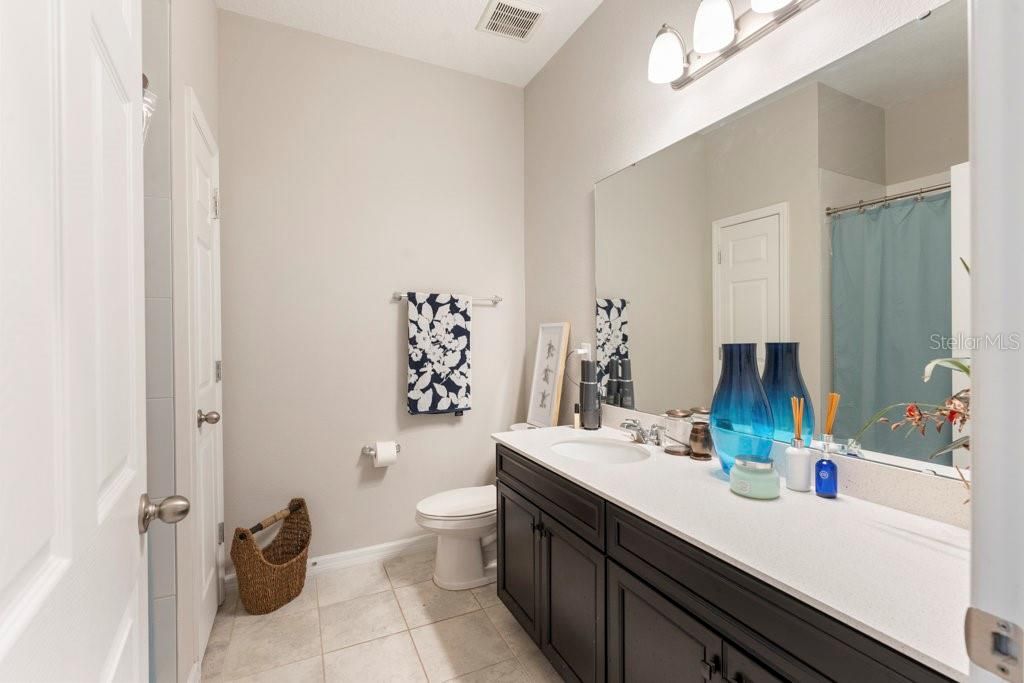 For Sale: $390,000 (4 beds, 2 baths, 1910 Square Feet)