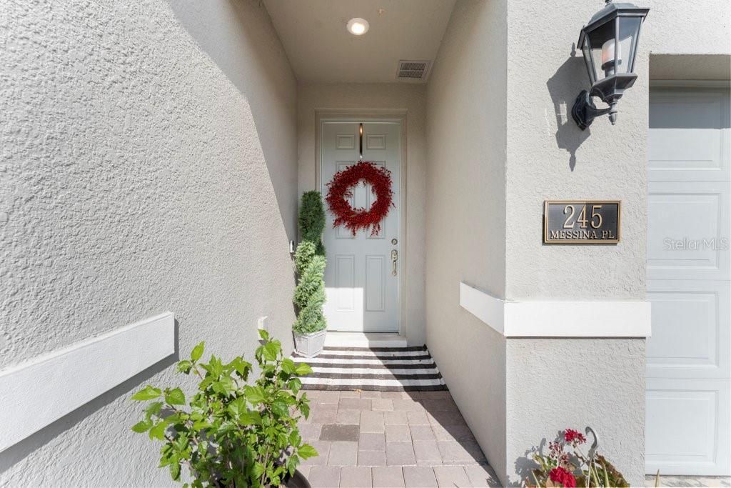 For Sale: $390,000 (4 beds, 2 baths, 1910 Square Feet)