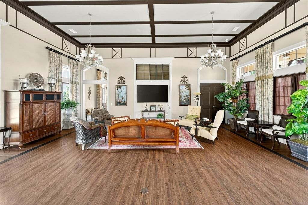 For Sale: $775,000 (4 beds, 3 baths, 2612 Square Feet)