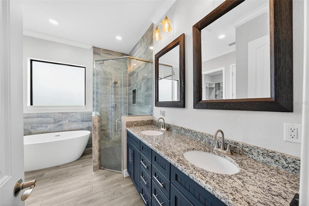 For Sale: $775,000 (4 beds, 3 baths, 2612 Square Feet)