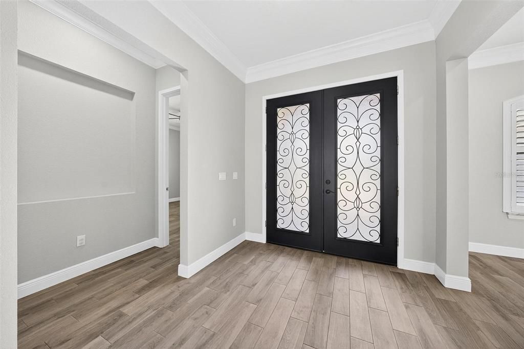 For Sale: $775,000 (4 beds, 3 baths, 2612 Square Feet)