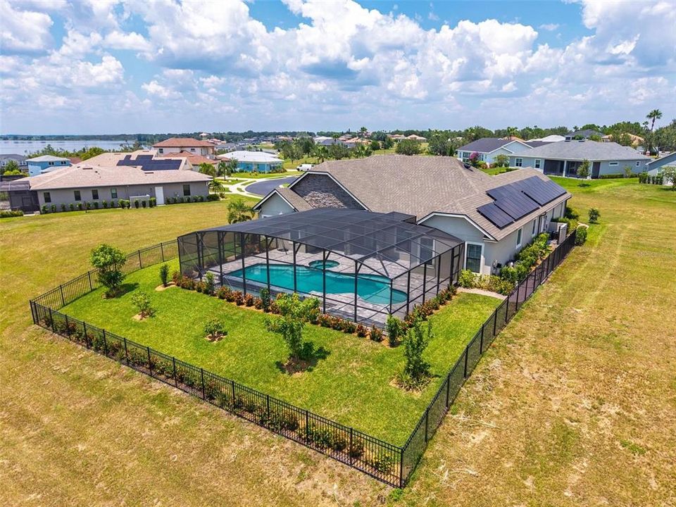 For Sale: $775,000 (4 beds, 3 baths, 2612 Square Feet)