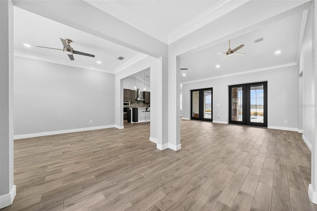 For Sale: $775,000 (4 beds, 3 baths, 2612 Square Feet)