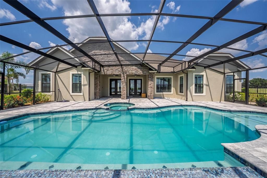 For Sale: $775,000 (4 beds, 3 baths, 2612 Square Feet)