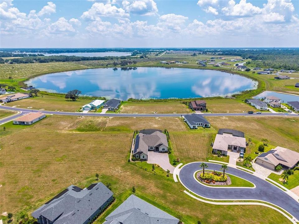 For Sale: $775,000 (4 beds, 3 baths, 2612 Square Feet)