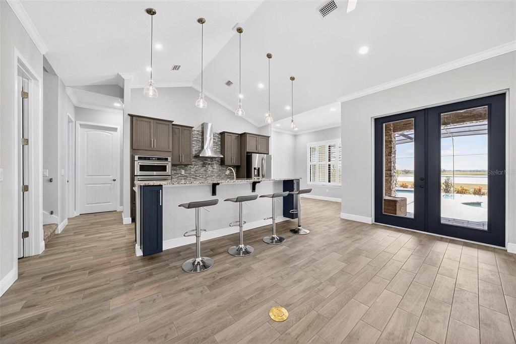 For Sale: $775,000 (4 beds, 3 baths, 2612 Square Feet)