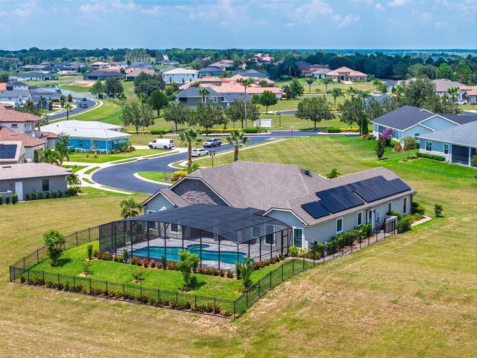 For Sale: $775,000 (4 beds, 3 baths, 2612 Square Feet)