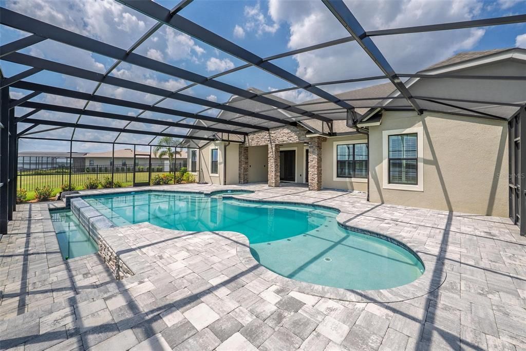 For Sale: $775,000 (4 beds, 3 baths, 2612 Square Feet)