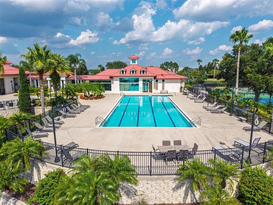 For Sale: $775,000 (4 beds, 3 baths, 2612 Square Feet)