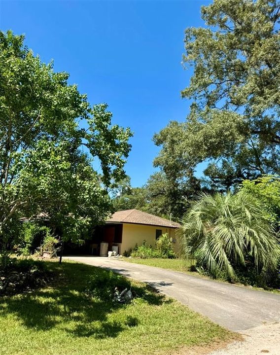 Active With Contract: $199,900 (3 beds, 2 baths, 1284 Square Feet)